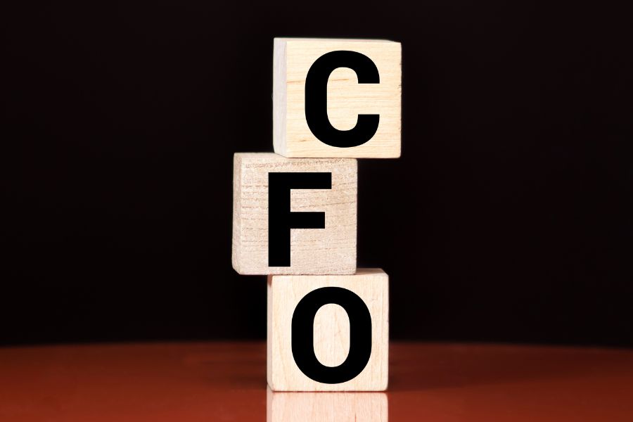 difference between a virtual CFO and a CFO